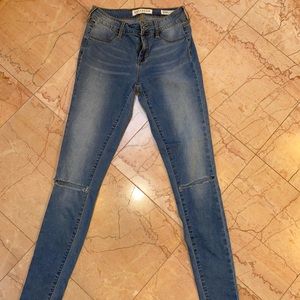 Bullhead Brand Mid Rise Jegging
